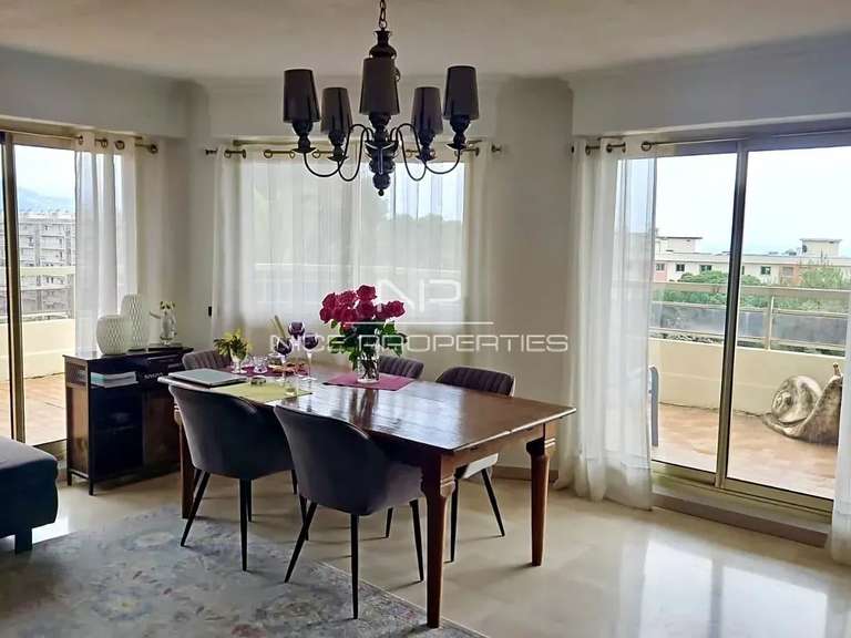 Appartement Nice - 2 chambres - 77m²