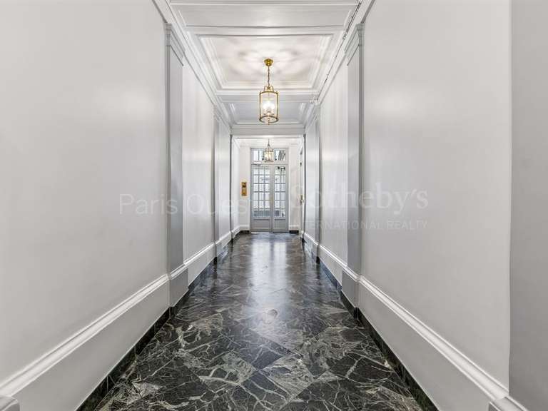 Apartment Paris 8e - 3 bedrooms - 112m²