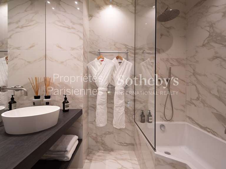 Apartment Paris 8e - 3 bedrooms - 178m²