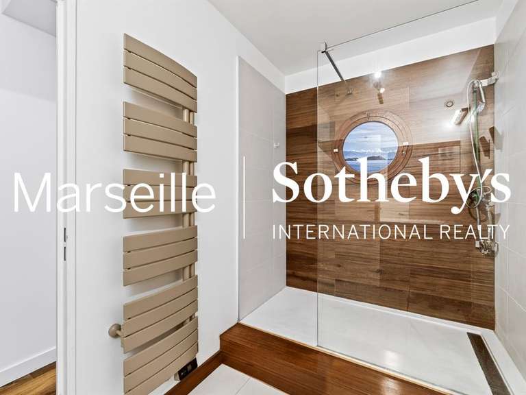 Appartement Marseille 7e - 2 chambres - 117m²