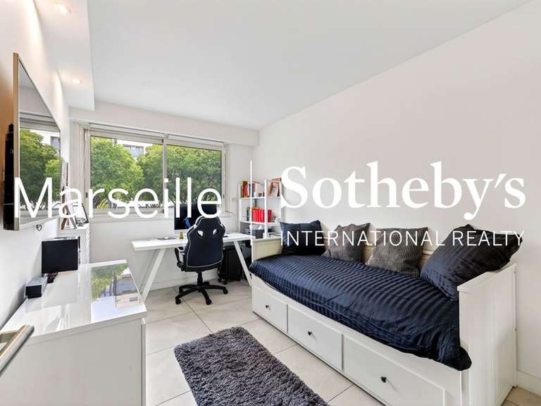 Appartement Marseille 8e - 3 chambres - 115m²