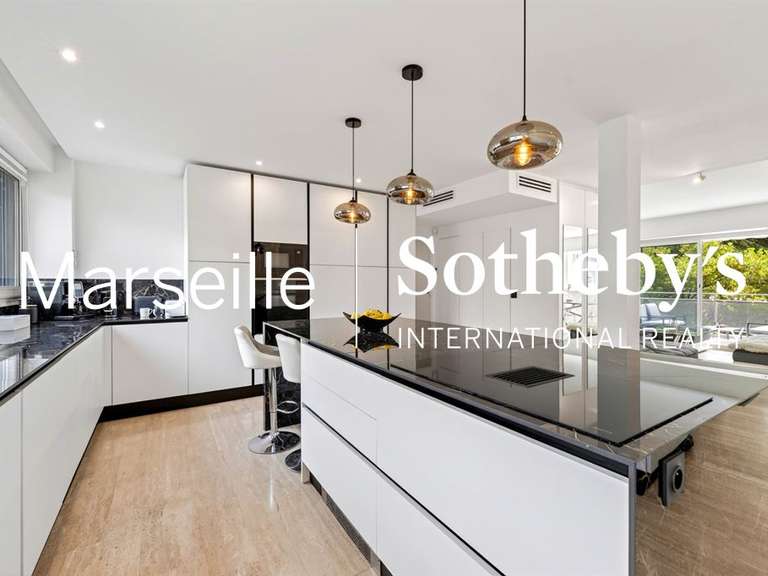 Appartement Marseille 8e - 3 chambres - 115m²