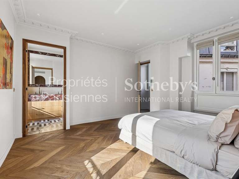 Appartement Paris 7e - 2 chambres - 125m²