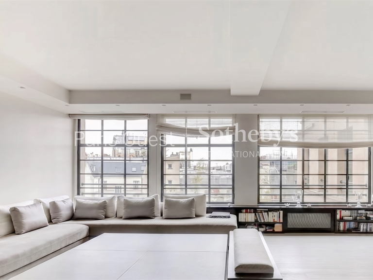 Appartement Paris 8e - 2 chambres - 152m²