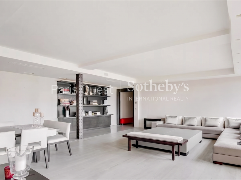 Appartement Paris 8e - 2 chambres - 152m²