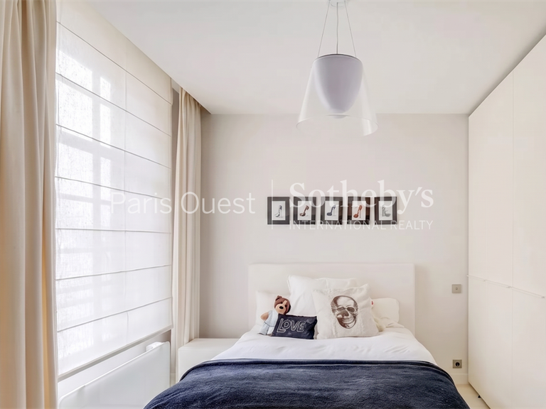 Appartement Paris 8e - 2 chambres - 152m²