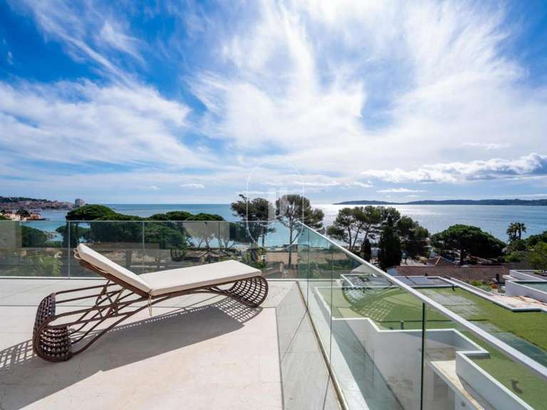Apartment with Sea view Sainte-Maxime - 5 bedrooms - 327m²