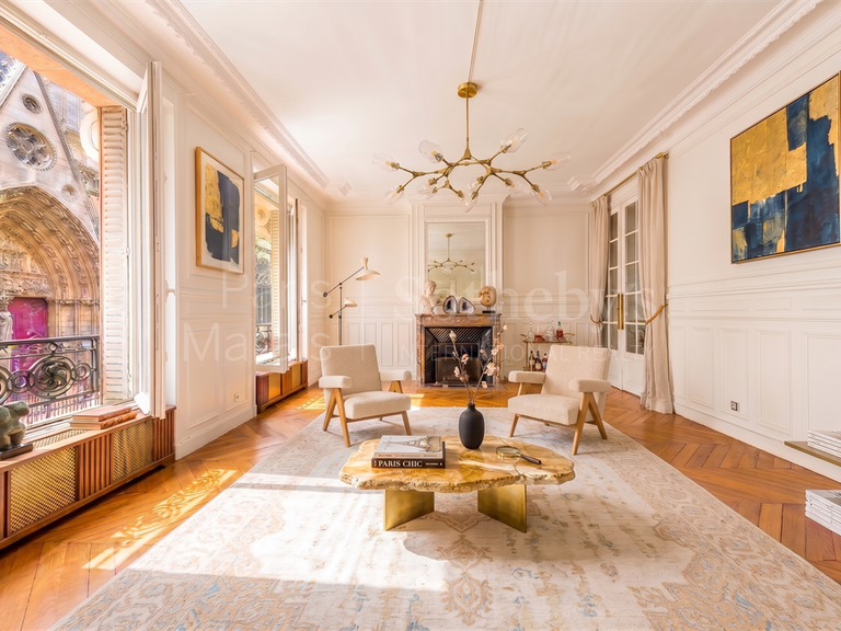 Appartement Paris 4e - 3 chambres - 165m²