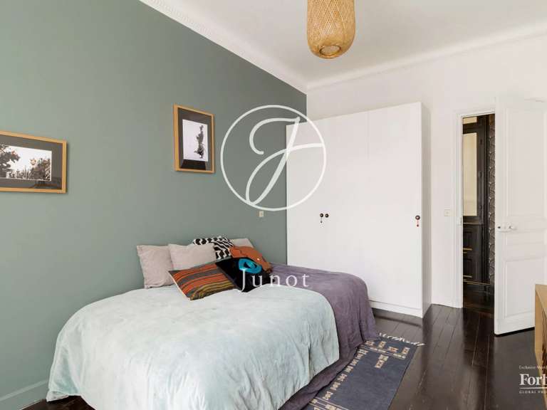 Appartement Paris 17e - 5 chambres - 166m²