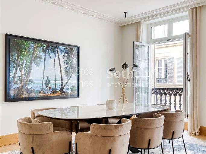Appartement Paris 7e - 3 chambres - 182m²