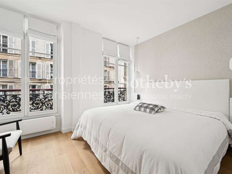 Appartement Paris 7e - 2 chambres - 79m²