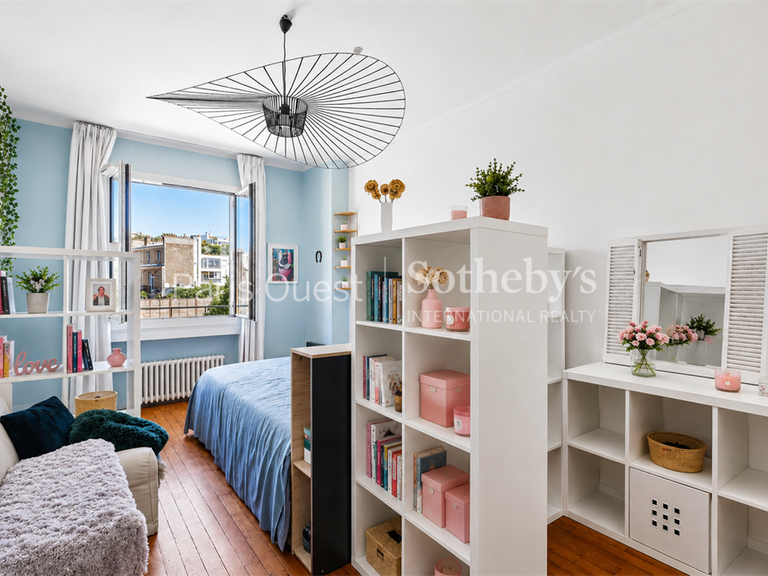 Appartement Paris 16e - 3 chambres - 152m²