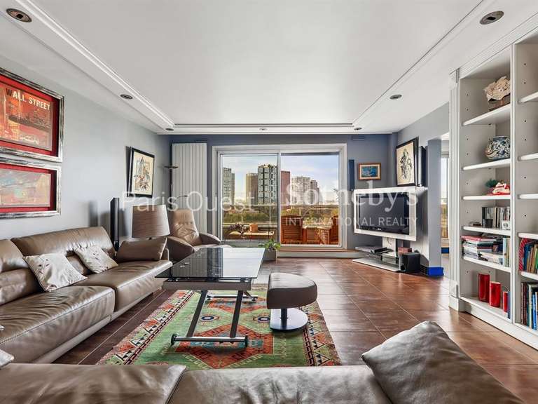 Appartement Paris 16e - 2 chambres - 145m²