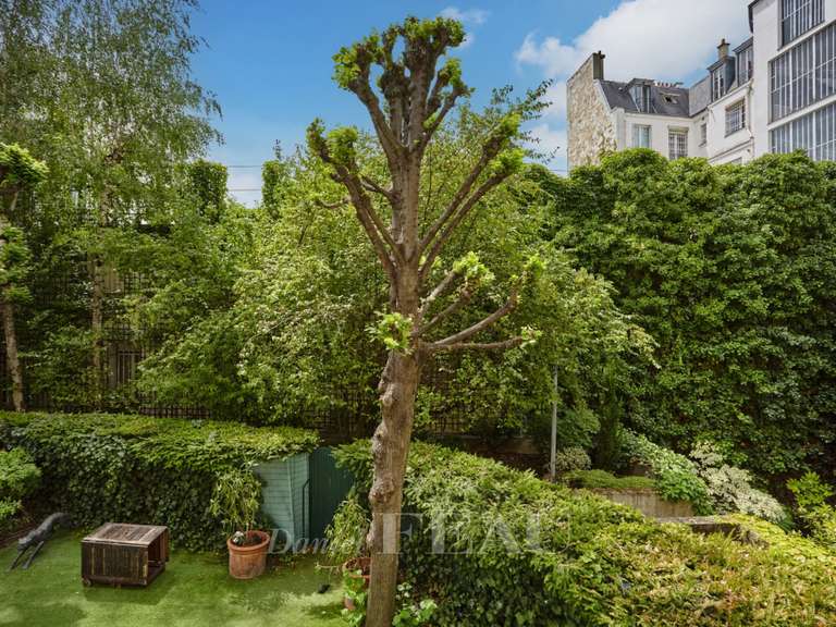 Appartement Paris 16e - 2 chambres - 75m²