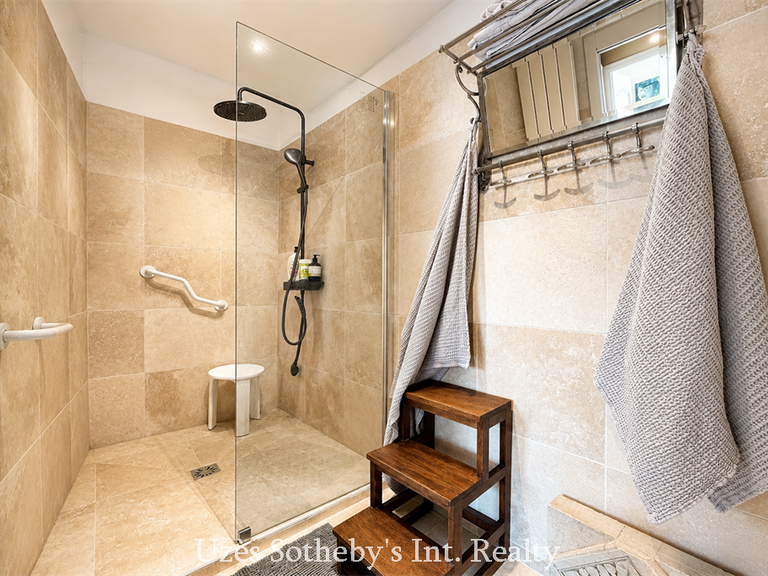 Appartement Uzès - 3 chambres - 256m²