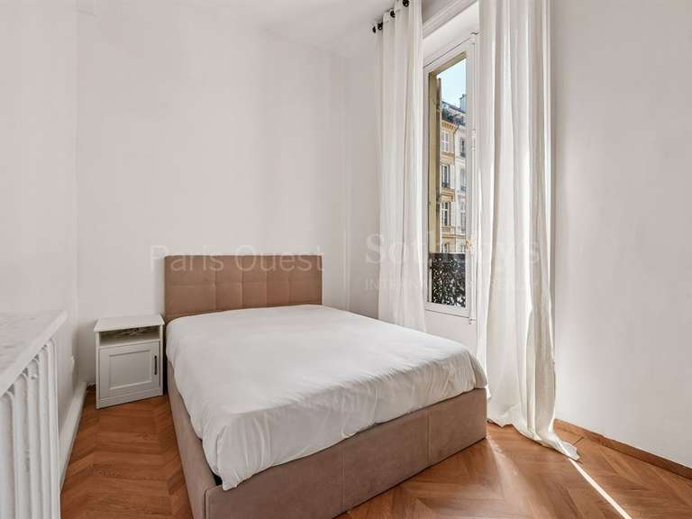 Appartement Paris 8e - 4 chambres - 181m²