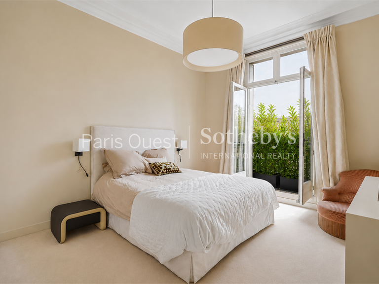 Apartment Neuilly-sur-Seine - 5 bedrooms - 291m²