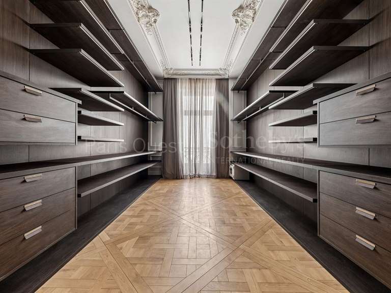 Appartement Paris 8e - 4 chambres - 350m²