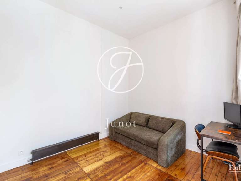Appartement Paris 18e - 2 chambres - 80m²