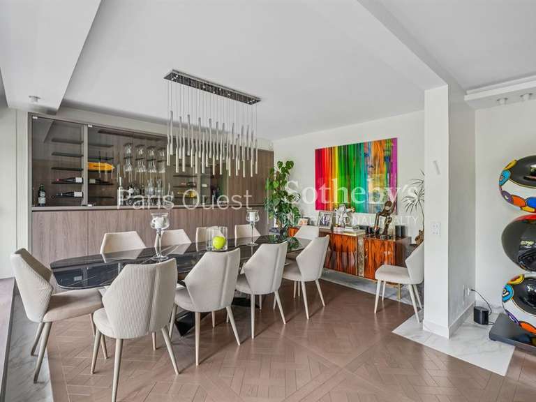 Apartment Neuilly-sur-Seine - 3 bedrooms - 163m²