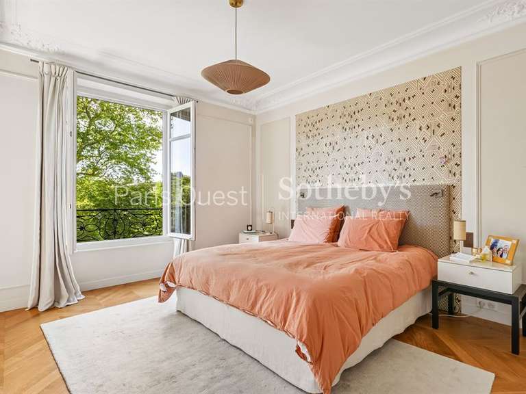 Apartment Neuilly-sur-Seine - 4 bedrooms - 194m²