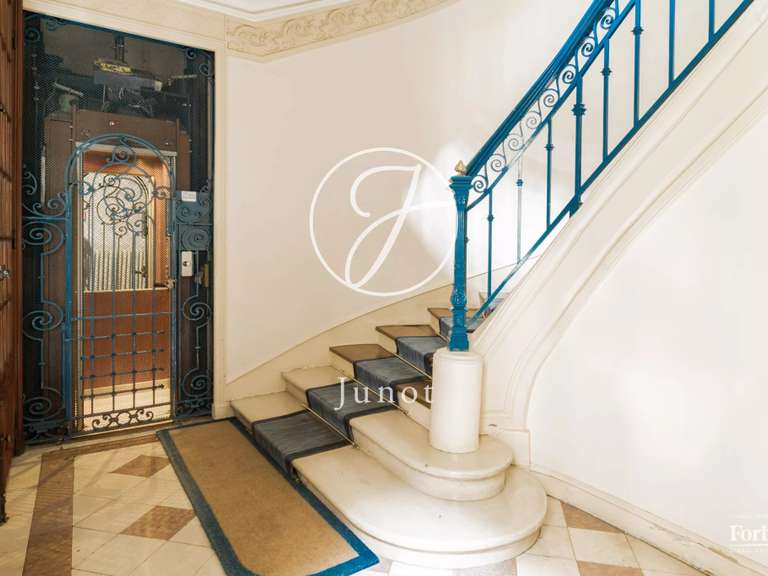 Appartement Paris 7e - 3 chambres - 249m²