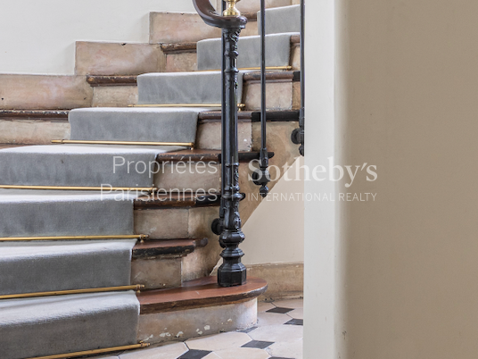 Appartement Paris 7e - 2 chambres - 160m²