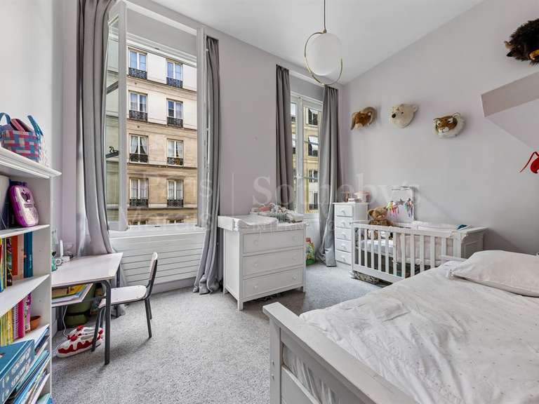 Apartment Paris 1er - 3 bedrooms - 170m²