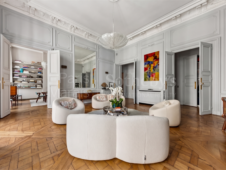Apartment Paris 1er - 3 bedrooms - 170m²