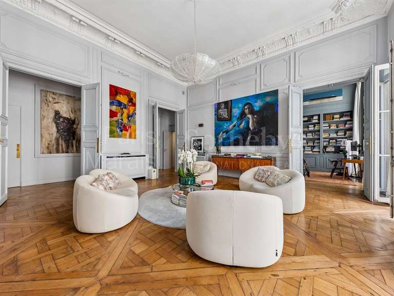 Apartment Paris 1er - 3 bedrooms - 170m²