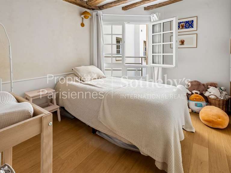 Appartement Paris 4e - 2 chambres - 91m²