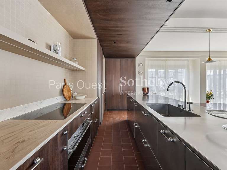 Appartement Paris 8e - 3 chambres - 155m²