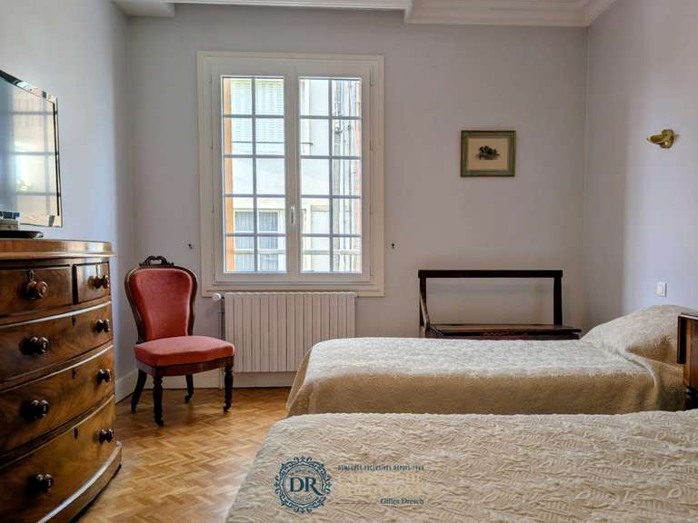Apartment Orléans - 5 bedrooms - 196m²