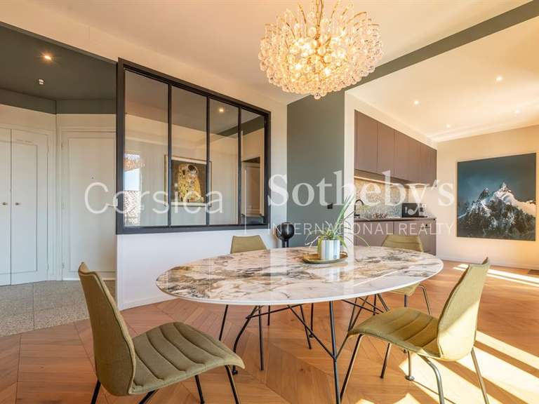 Appartement Porto-Vecchio - 3 chambres - 130m²