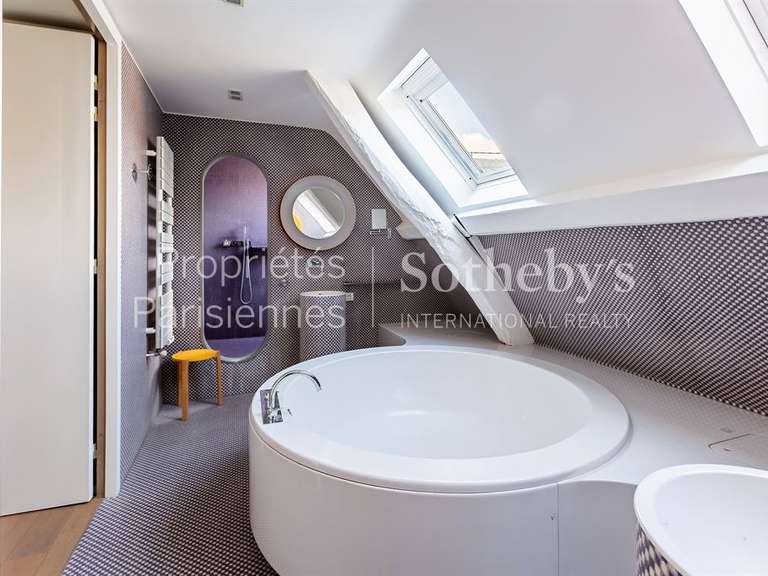 Appartement Paris 1er - 3 chambres - 240m²