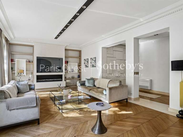 Appartement Paris 17e - 3 chambres - 178m²