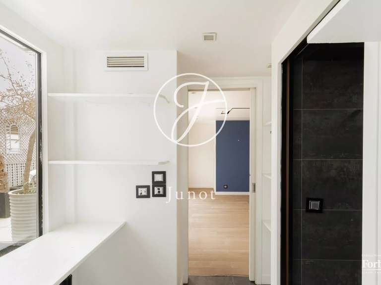 Appartement Paris 17e - 2 chambres - 128m²