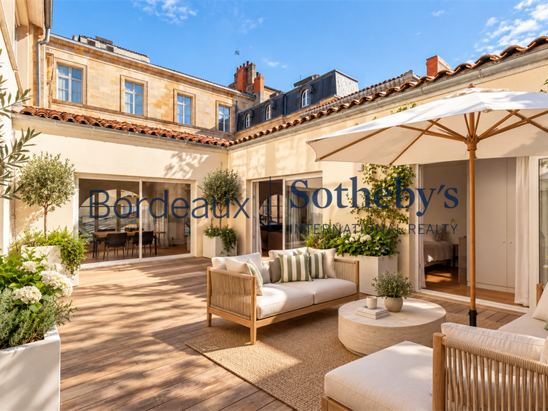 Appartement Bordeaux - 3 chambres - 210m²