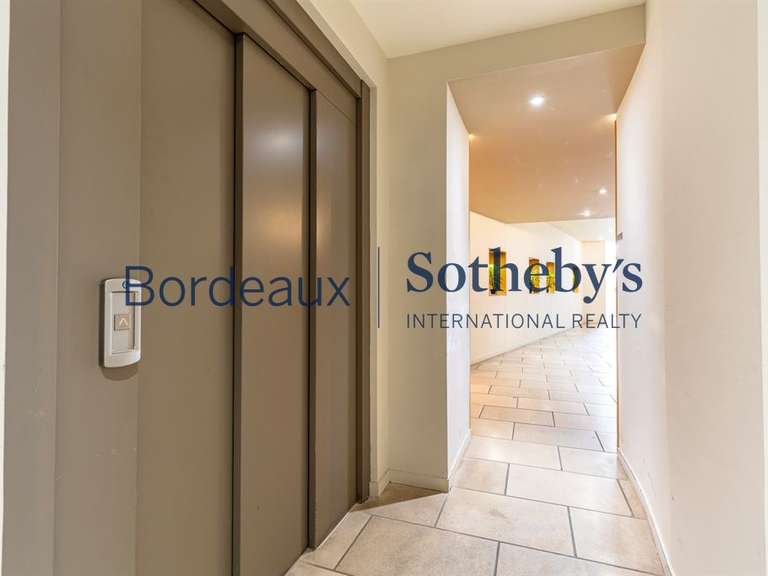 Appartement Bordeaux - 3 chambres - 210m²