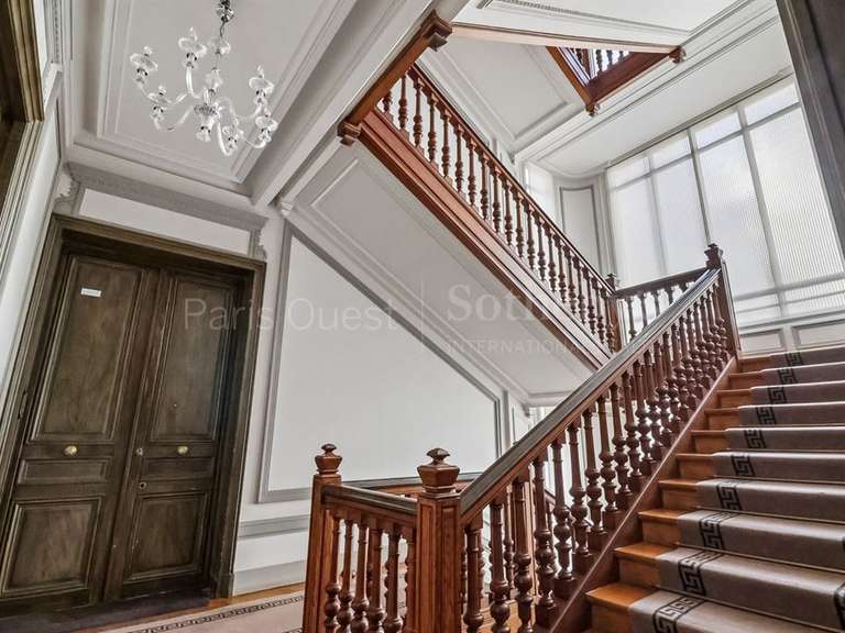 Appartement Paris 16e - 3 chambres - 135m²