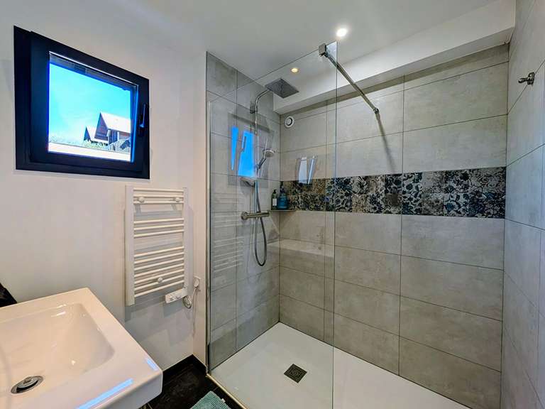 Appartement Tresserve - 3 chambres - 98m²