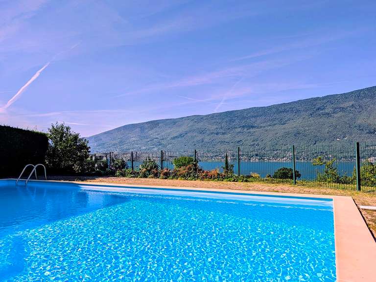 Appartement Tresserve - 3 chambres - 98m²