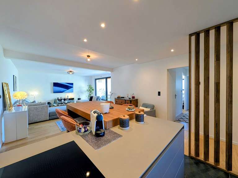 Appartement Tresserve - 3 chambres - 98m²