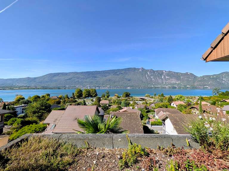 Appartement Tresserve - 3 chambres - 98m²