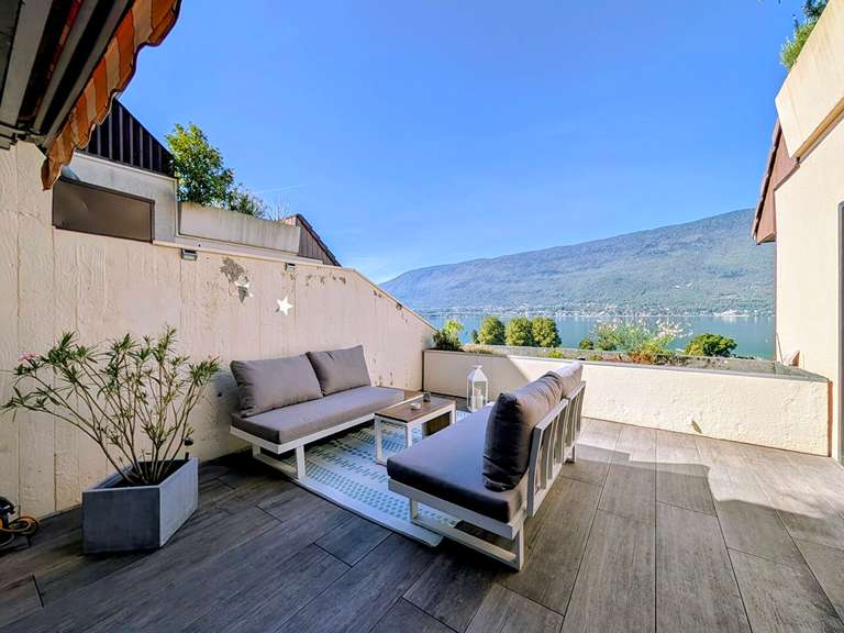 Appartement Tresserve - 3 chambres - 98m²