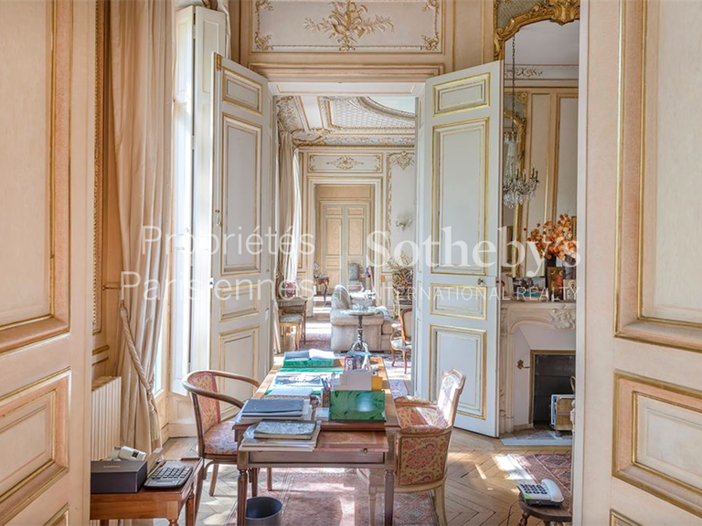 Appartement Paris 8e - 5 chambres - 368m²