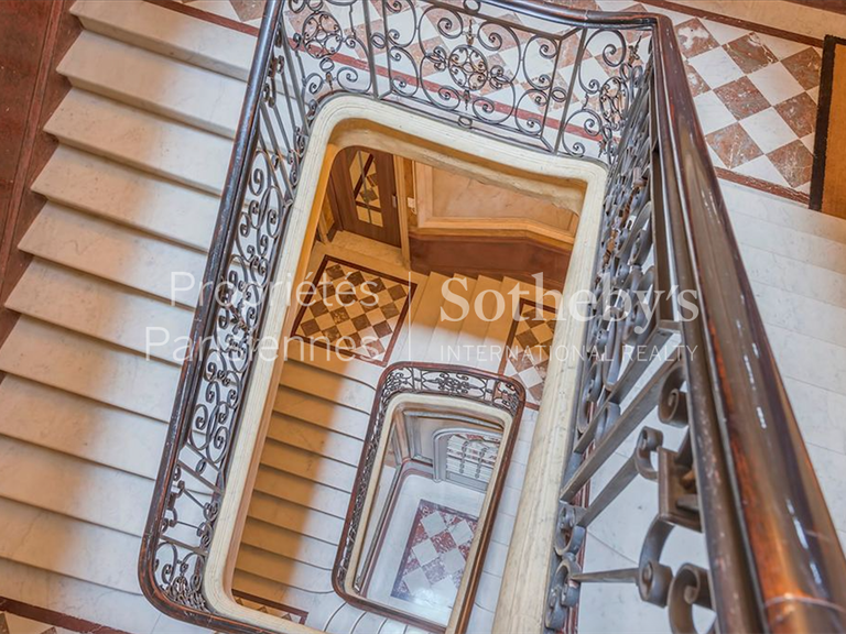 Appartement Paris 8e - 5 chambres - 368m²