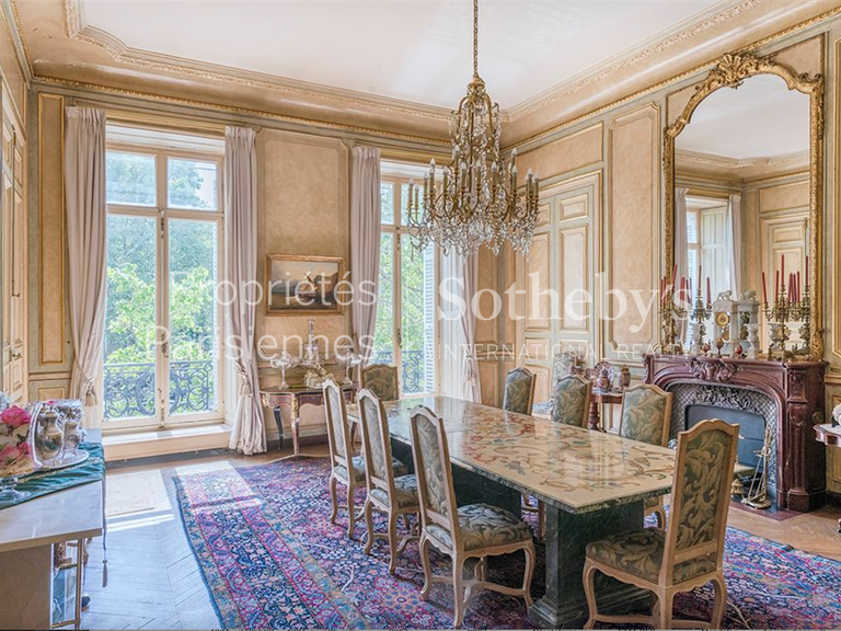 Appartement Paris 8e - 5 chambres - 368m²