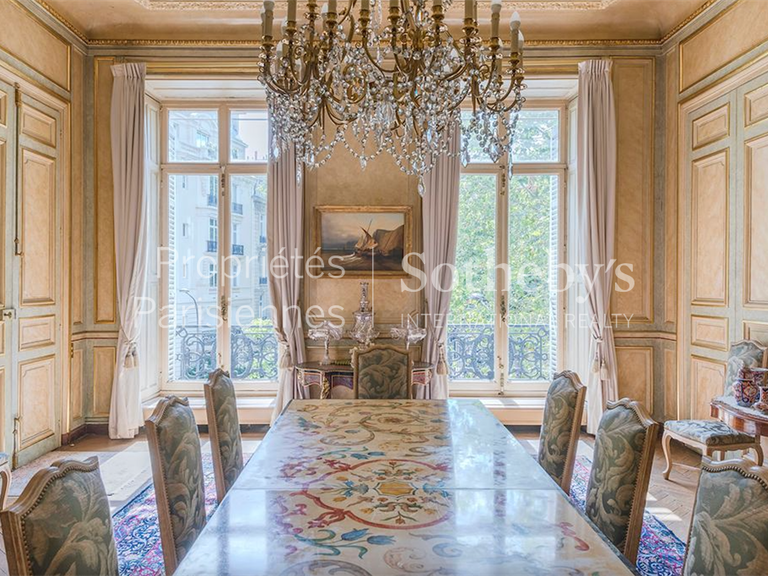 Appartement Paris 8e - 5 chambres - 368m²