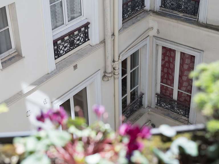 Appartement Paris 10e - 3 chambres - 100m²
